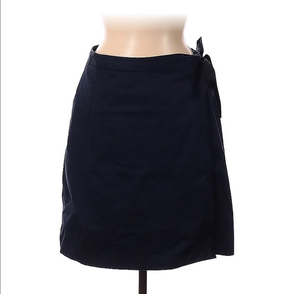 Brooks Brothers wrap skirt 6 petite, navy blue, excellent condition, length 19,5